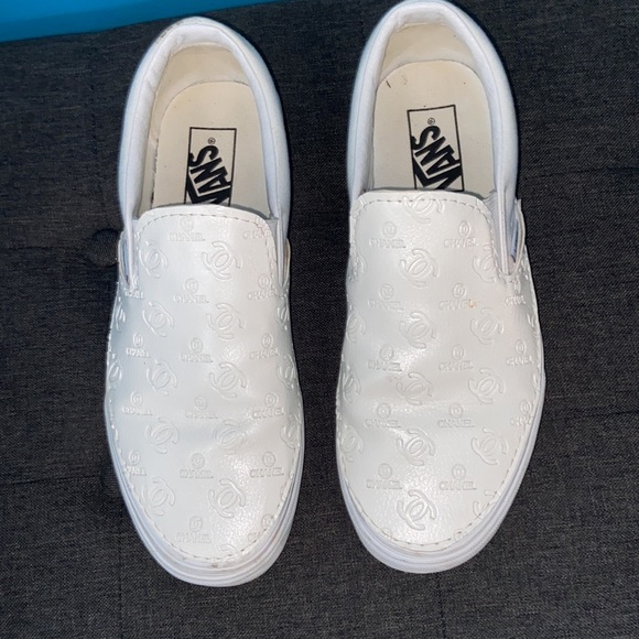 White Chanel vans - Picture 3 of 5